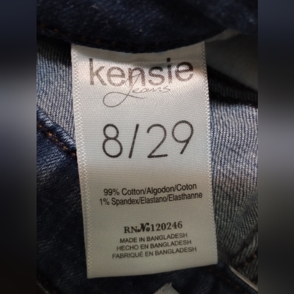 Kensie Jeans Denim Shorts, Size 8 - Picture 4 of 4